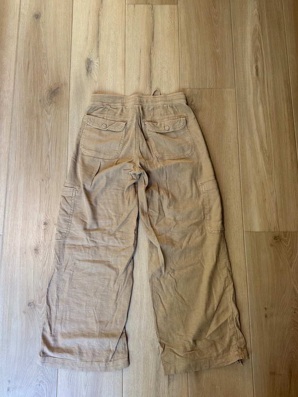 American Eagle Outfitters Olive Wide-Leg Cargo Pants with Drawstring - Picture 6 of 6